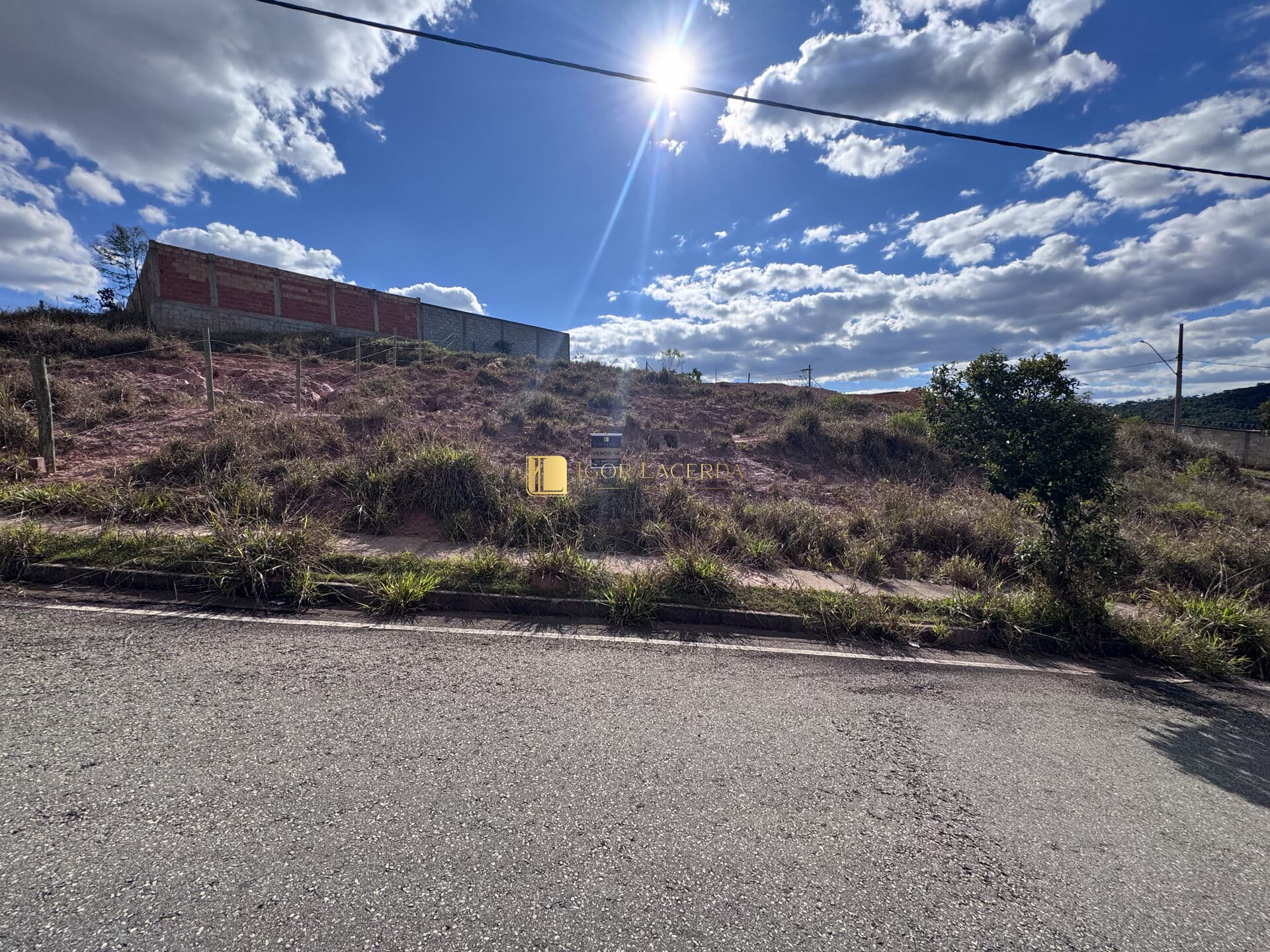 Lote à venda no bairro Vila Veneza