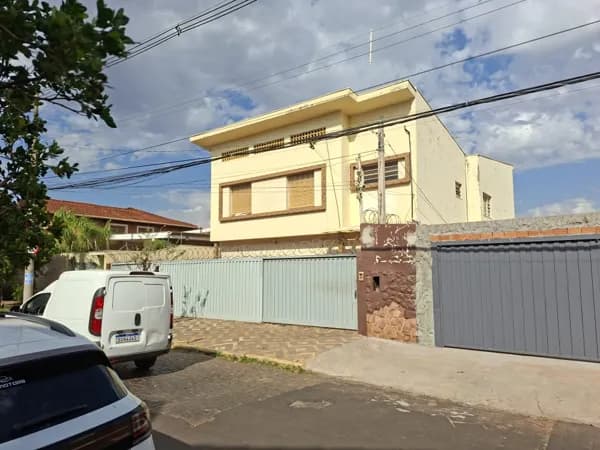 Casa para fins comerciais a venda por R$ 650.000,00 no Jardim Sumaré, Ribeirão Preto/SP