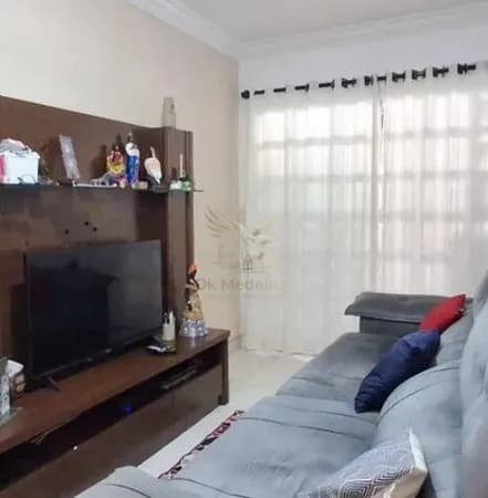 CASA TÉRREA NO RUDGE RAMOS COM ESPAÇO GOURMET E EXCELENTE LOCALIZAÇÃO!