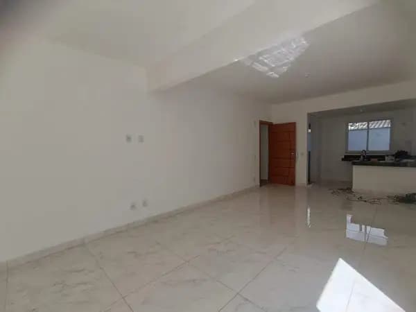 Apartamento à venda no bairro Araguaia em Belo Horizonte/MG
