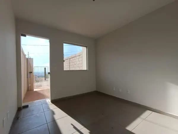 Casa à venda no bairro Novo Barreirinho em Ibirité/MG