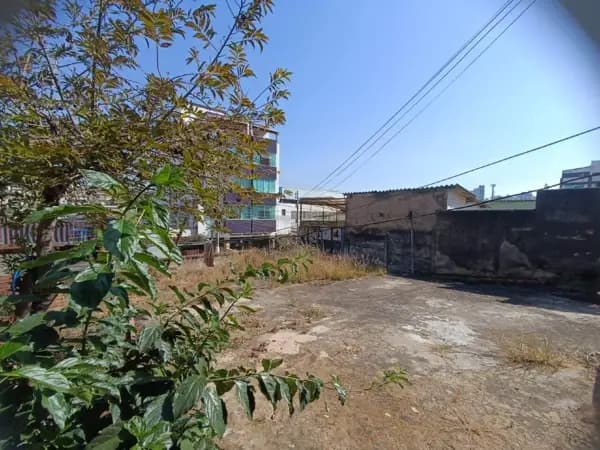 Casa à venda no bairro Inconfidentes em Contagem/MG