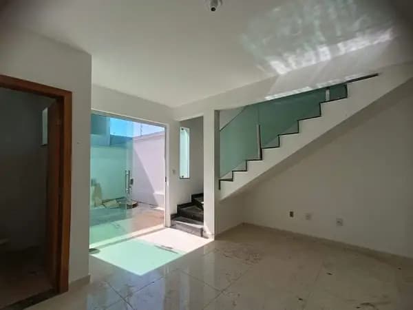 Casa à venda no bairro Masterville em Sarzedo/MG