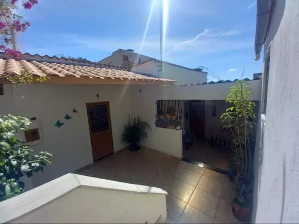 Casa à venda no bairro Jardim das Rosas em Ibirité/MG
