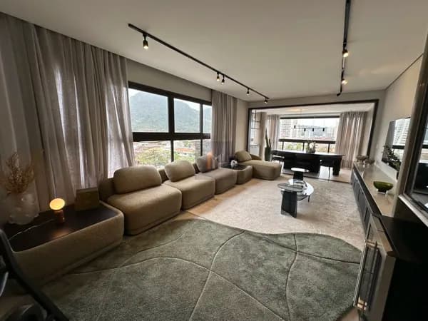 Apartamento à venda no bairro Canto do Forte em Praia Grande, SP. 3 dormitórios sendo 3 suítes.