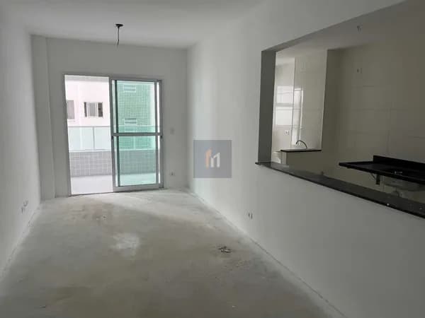 Apartamento à venda no bairro Ocian em Praia Grande, SP. 2 dormitórios sendo 1 suíte