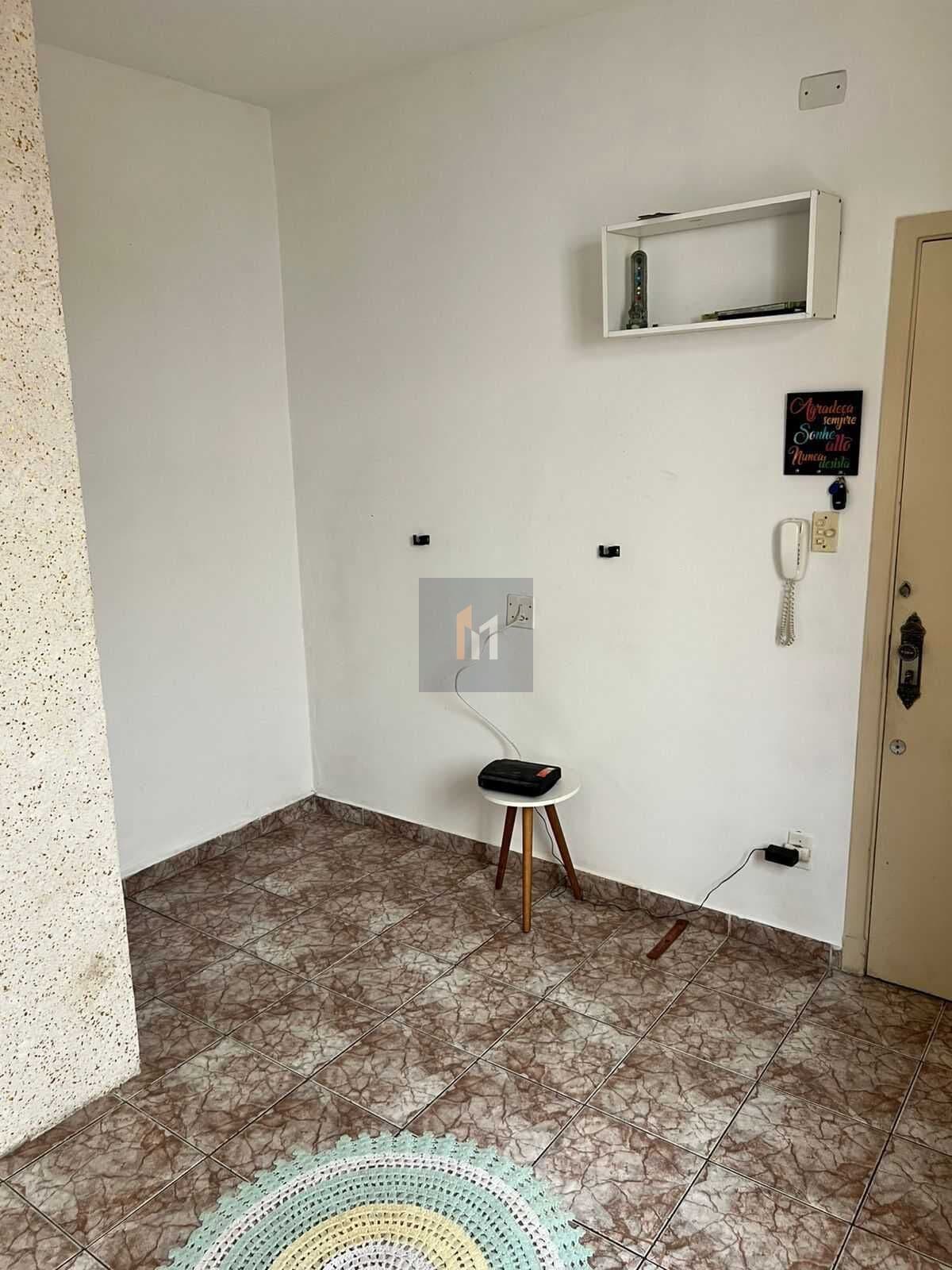 Apartamento à venda no bairro Macuco em Santos, SP. 2 dormitórios.