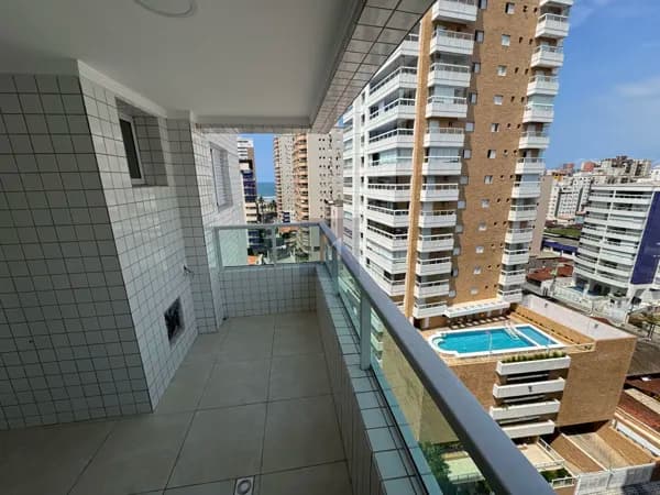 Apartamento vista mar, 2 dormitorios sendo 1 suite, 2 vagas, aviação