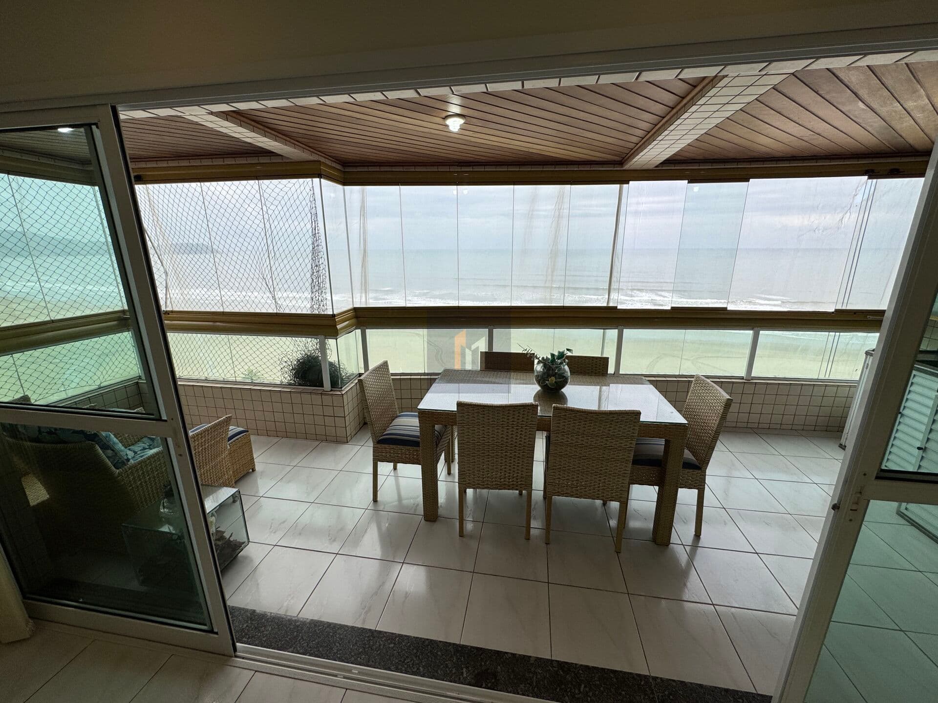 Apartamento frente mar, 3 suites, 2 vagas, aviação