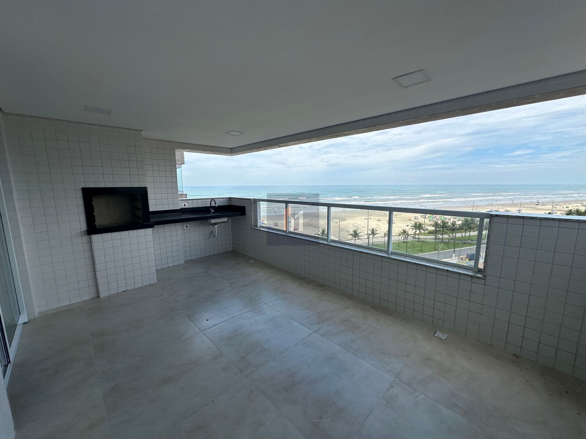 3 Dormitórios 2 suites, vista mar, 2 vagas