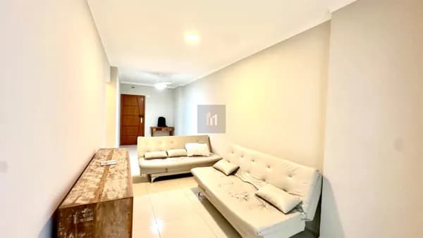 Apartamento à venda no bairro da Guilhermina Praia Grande, SP. 2 dormitórios, 2 suítes, sala com sacada gourmet envidraçada!