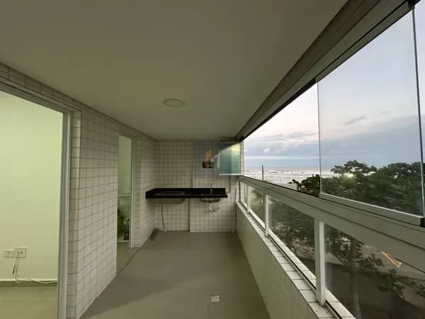 Apartamento Garden vista mar à venda no bairro Maracanã em Praia Grande, SP. 1 dormitório (1 suíte)