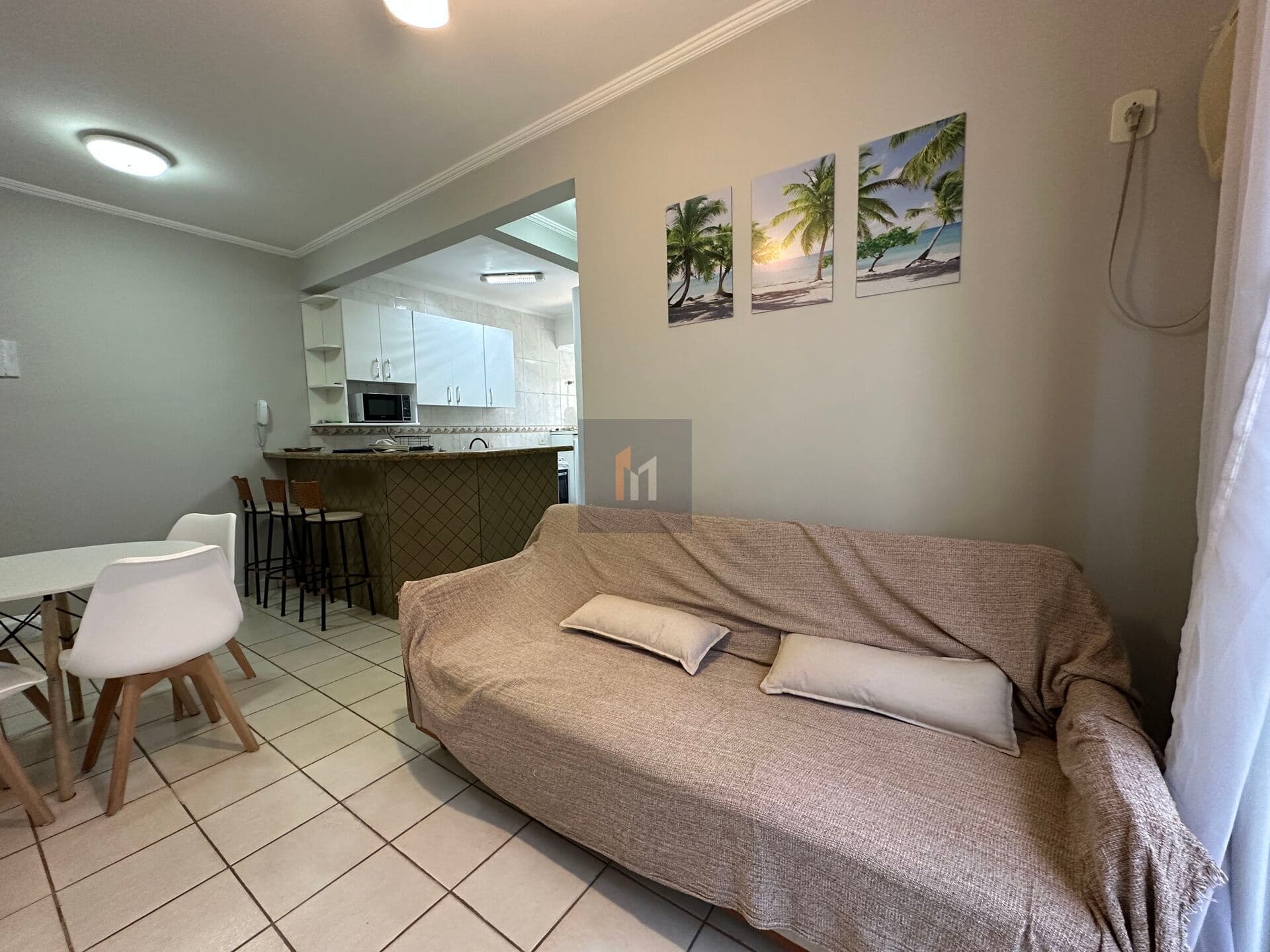 Apartamento à venda no bairro Caiçara em Praia Grande, SP. 1 dormitório