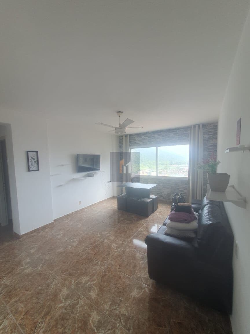 Apartamento mobiliado à venda no Solemar Praia Grande, SP. 2 dormitórios convertido em 3!