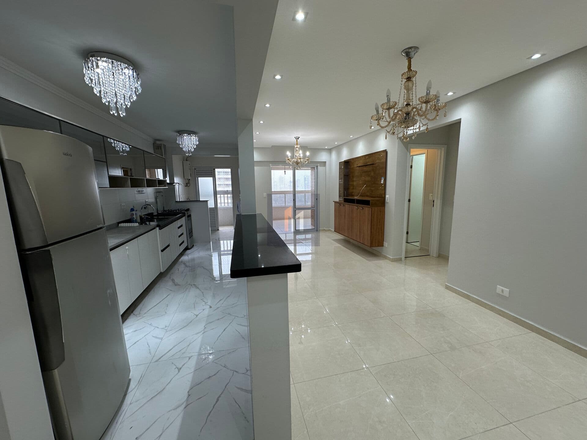 Apartamento à venda no bairro Aviação em Praia Grande, SP. 2 dormitórios
