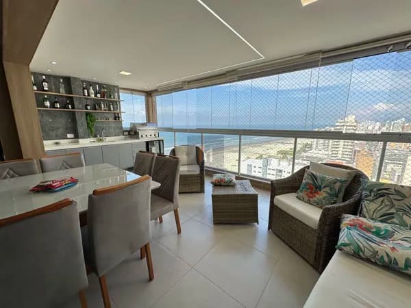 Apartamento com 3 suites na quadra do mar na Aviação