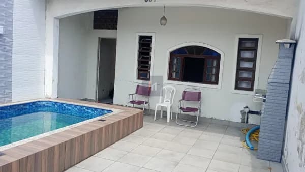 Casa 3 dormitórios 1 suíte e 1 vaga de garagem no bairro Caiçara