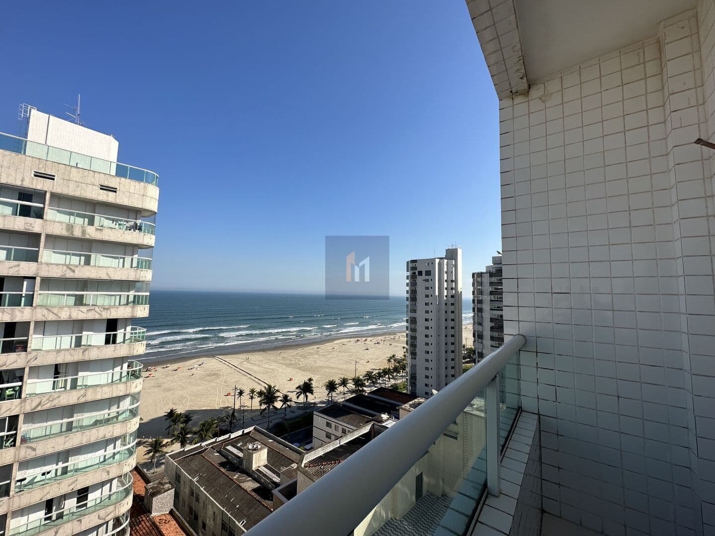 Apartamento Padrão na quadra do mar