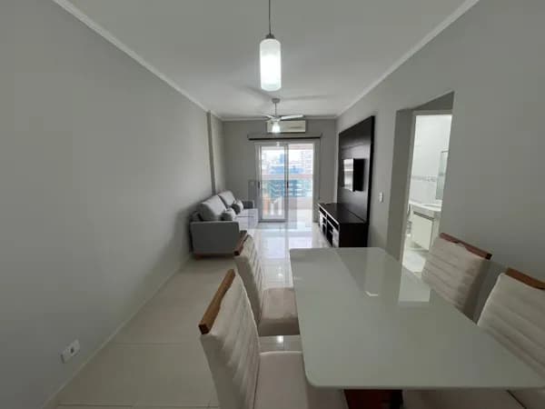 Apartamento 2 dormitórios sendo 1 suite, 1 vaga, canto do forte