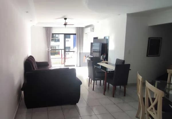 Apartamento Padrão com 2 dormitórios sendo 1 suite e com 1 vaga de garagem no bairro Aviação
