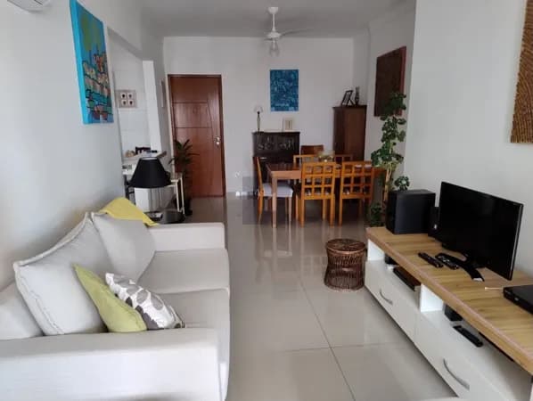 Apartamento 3 dormitórios 2 suítes e 2 vagas demarcadas no bairro Canto do Forte