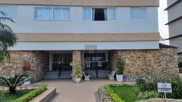 Apartamento Padrão 2 Dormitórios Frente Mar no Bairro Gonzaguinha São Vicente