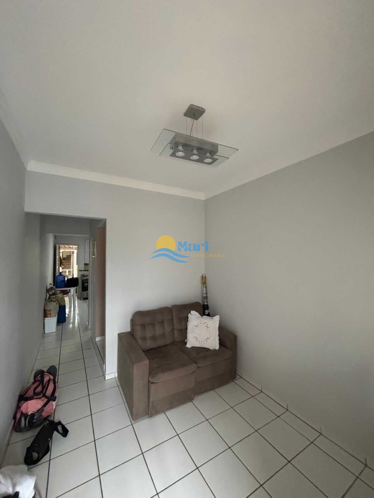 Casa Padrão com 3 dormitórios e 1 vaga de garagem no bairro princesa