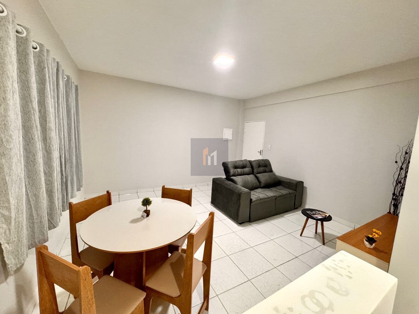 Apartamento Sala living no Bairro do Boqueirão em Praia Grande