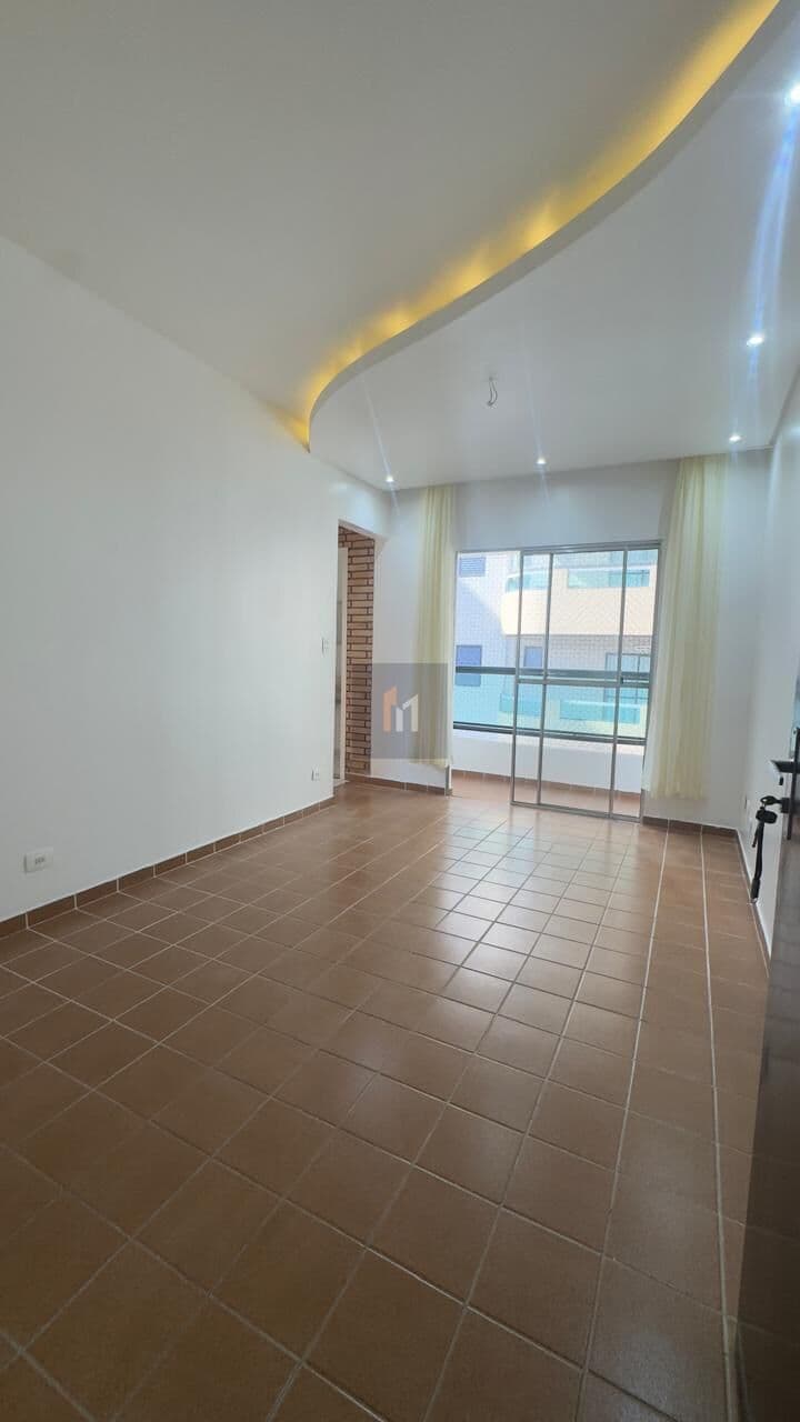 Apartamento à venda em Praia Grande, SP, Aviação. 1 suíte