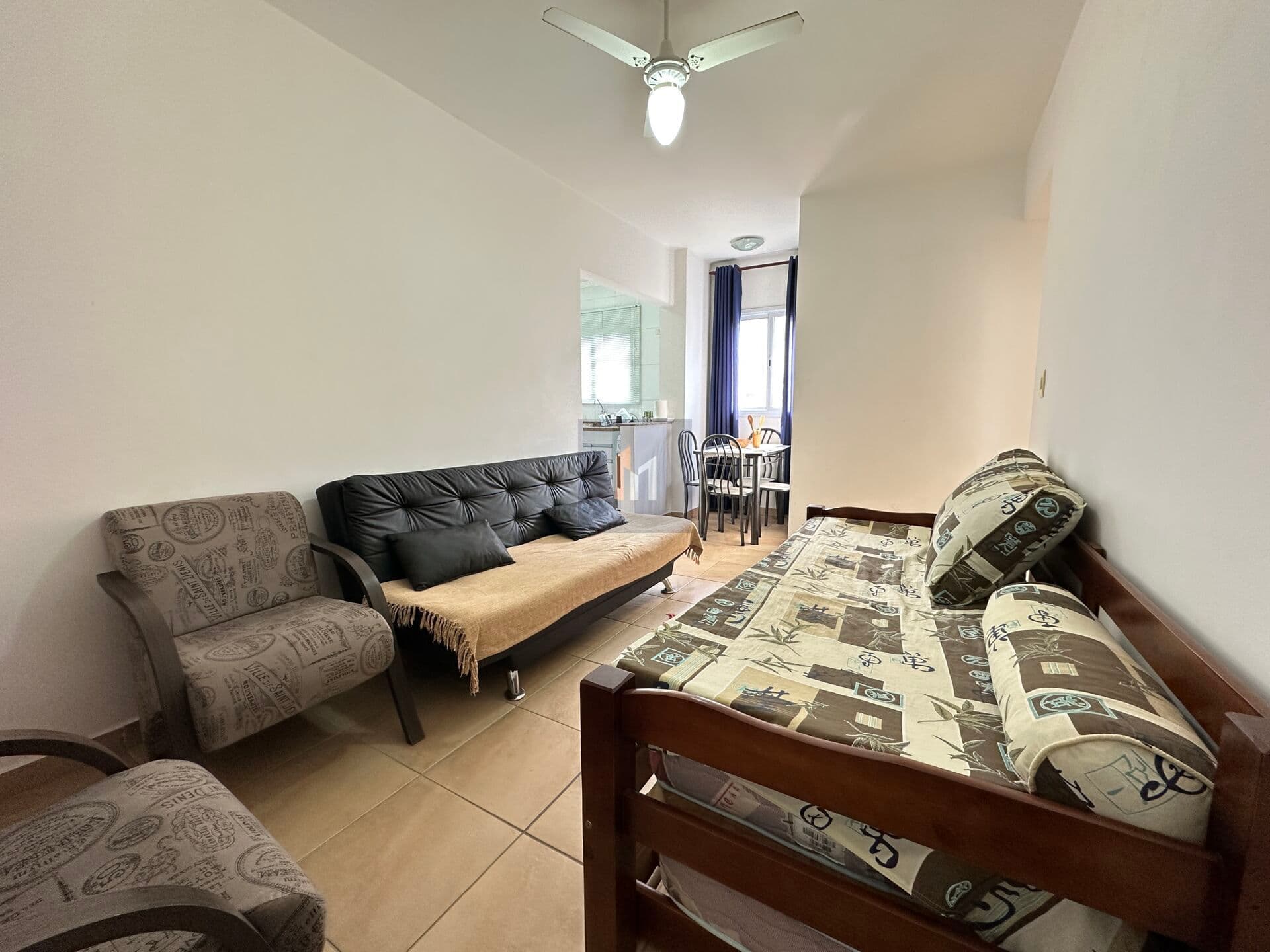 Apartamento Mobiliado à venda no bairro Tupi em Praia Grande, SP. 1 dormitório!