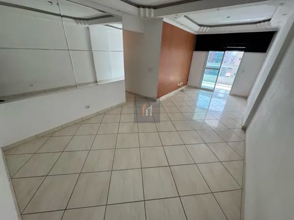 Apartamento na Ocian 3 dormitórios 2 suítes e 2 vagas de garagem