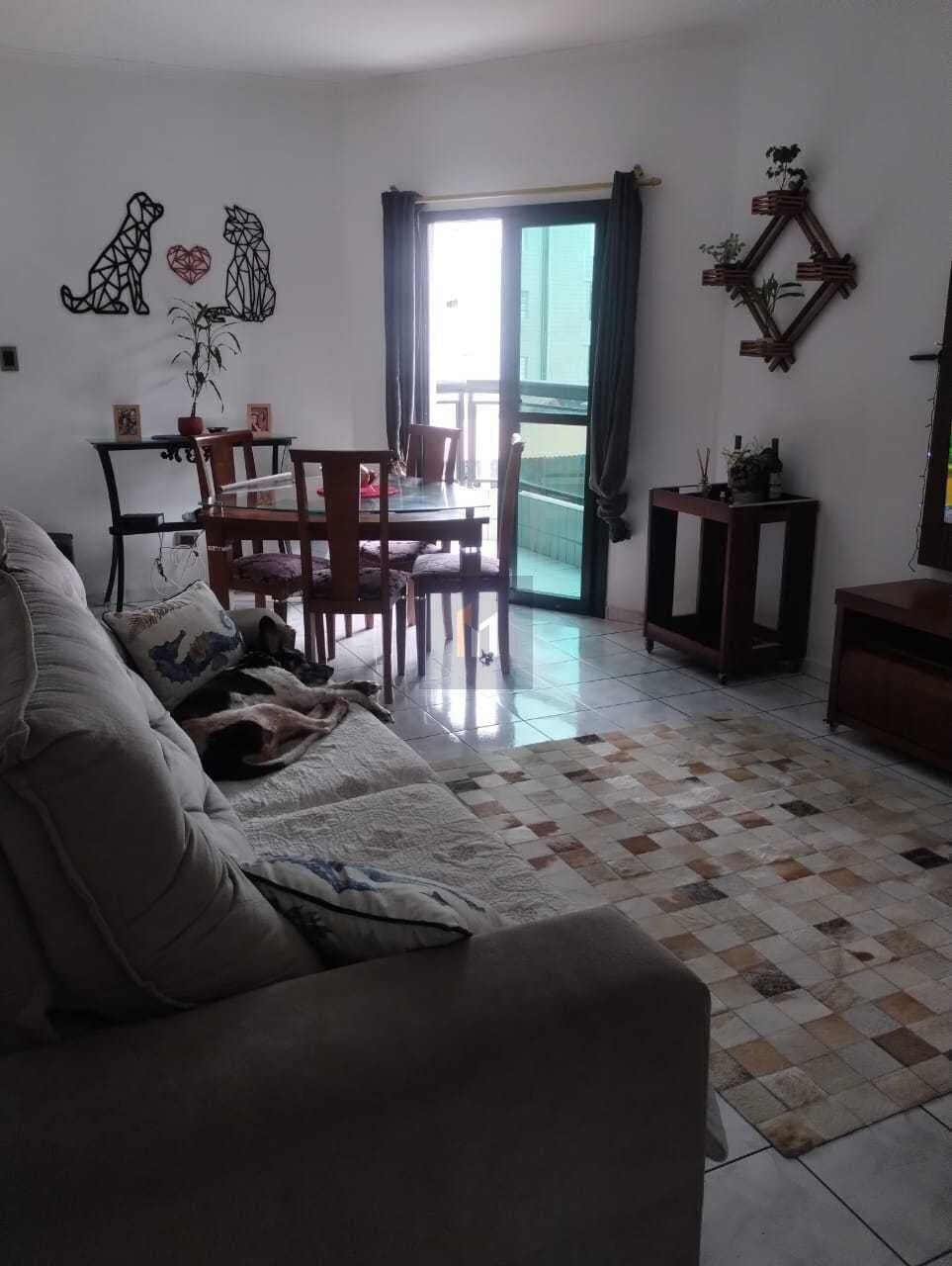 Apartamento à venda no bairro Guilhermina em Praia Grande, SP. 2 dormitórios sendo 1 suíte,