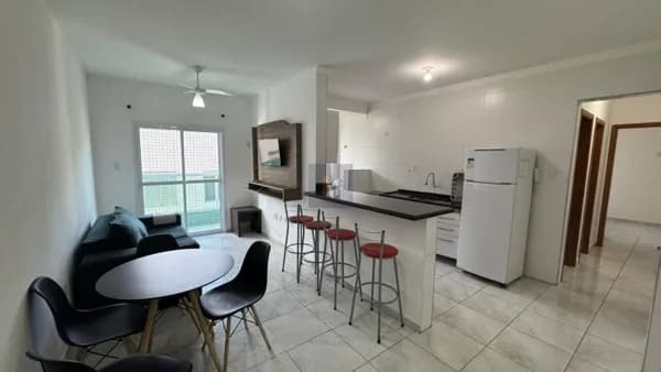 Apartamento 2 dormitórios sendo 1 suite, 1 vaga, canto do forte
