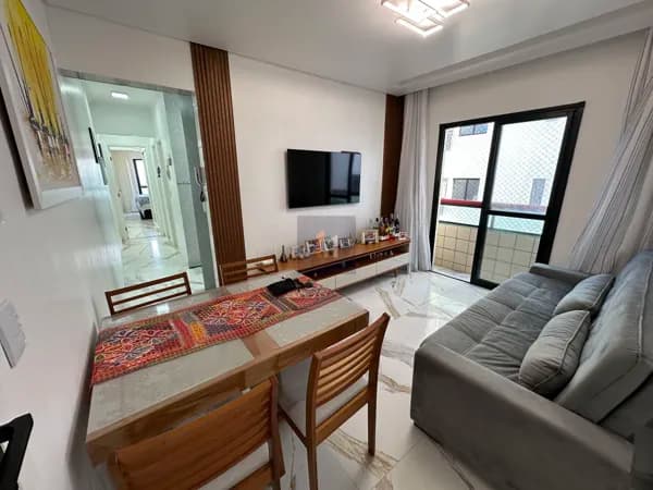 Apartamento Frente Mar 2 dormitórios e 1 suíte no bairro Maracanã