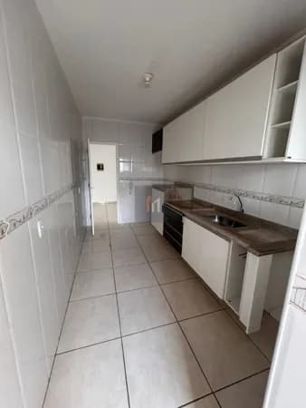 Apartamento Padrão com 2 dormitórios sendo 1 suíte no bairro canto do forte
