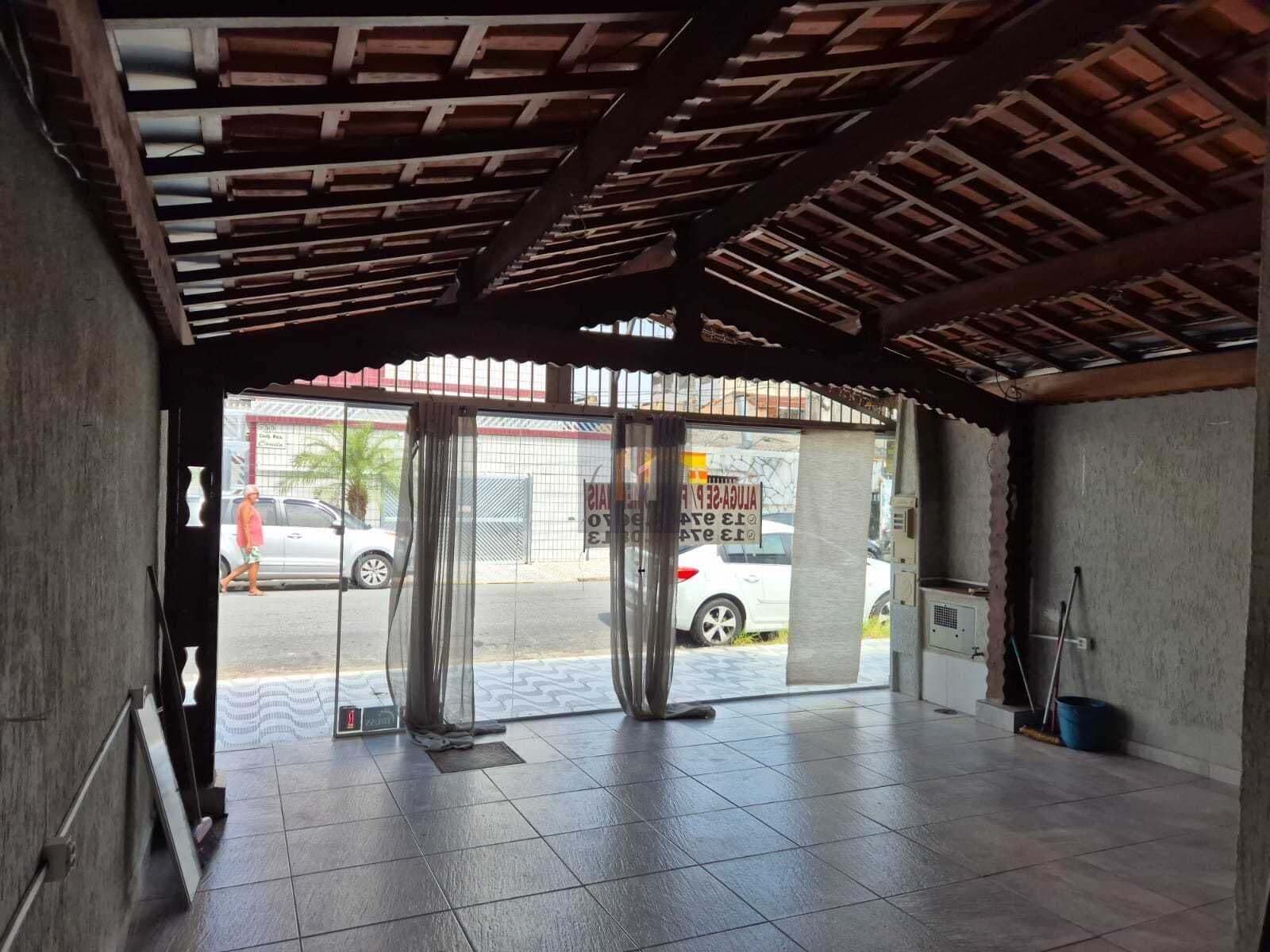 Ponto comercial para locação no bairro Tupi em Praia Grande, SP.2 salas com banheiro.