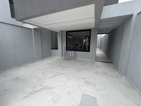 Sobrado Alto padrão, 3 suites com piscina