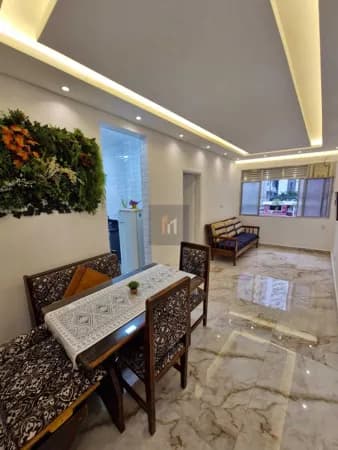 Apartamento no Canto Do Forte 1 dormitório e 1 vaga de garagem