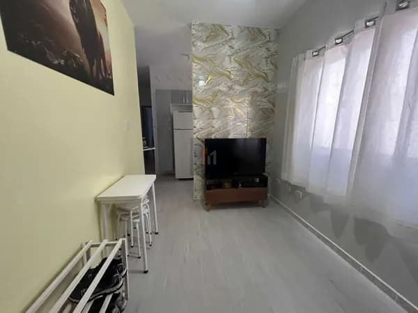 Apartamento à venda no bairro Aviação em Praia Grande, SP. 1 dormitório.