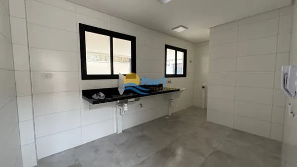 Casa em Condomínio locação definitiva