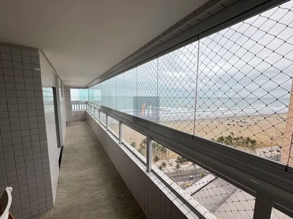 Apartamento vista mar 3 suites, lavabo, 2 vagas, Guilhermina