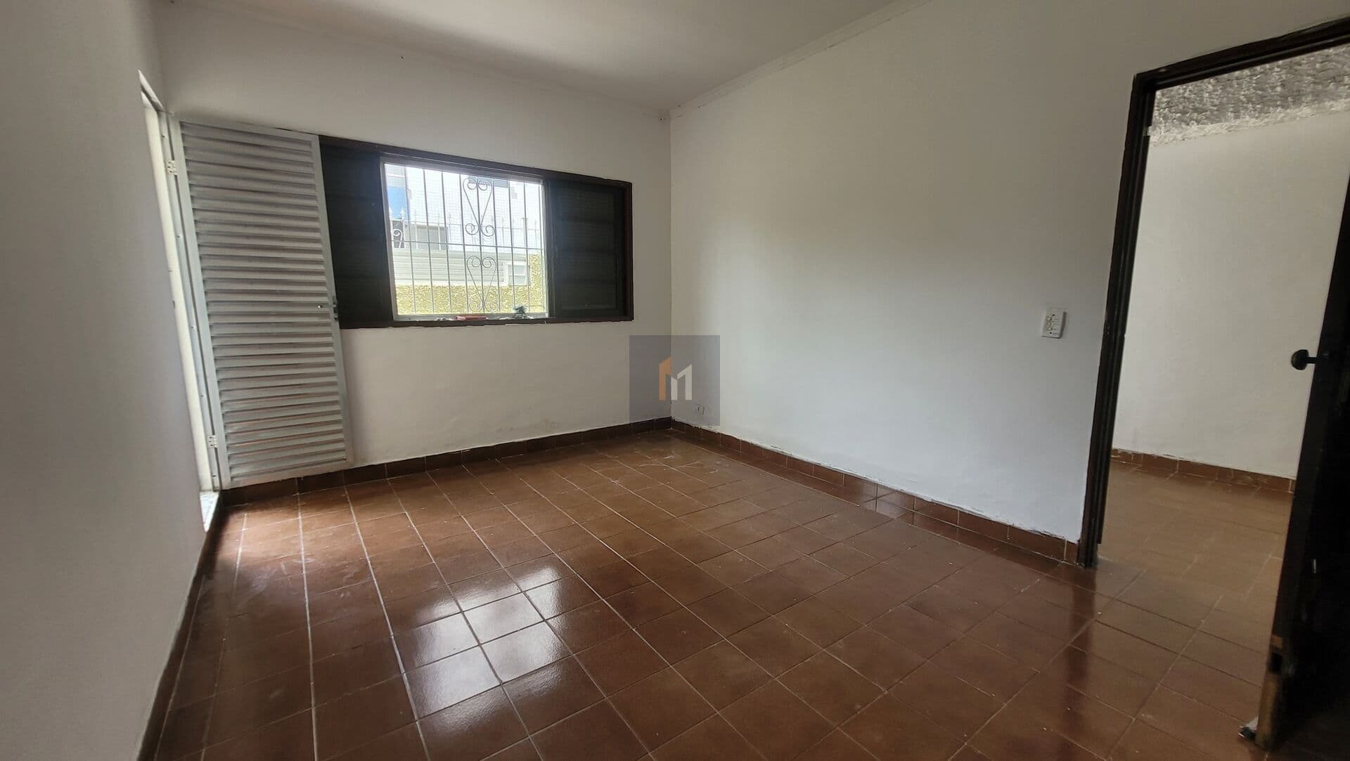 casa à venda no bairro Boqueirão em Praia Grande, SP. 2 dormitórios sendo 1 suíte,