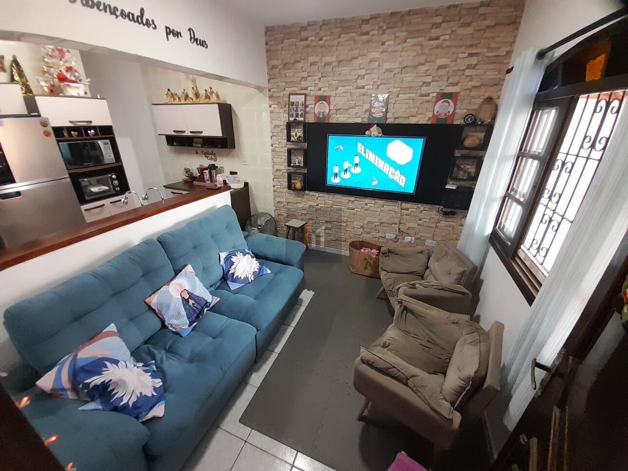 Casa Geminada, 2 dormitórios, 1 suíte, 200 metros da Praia!