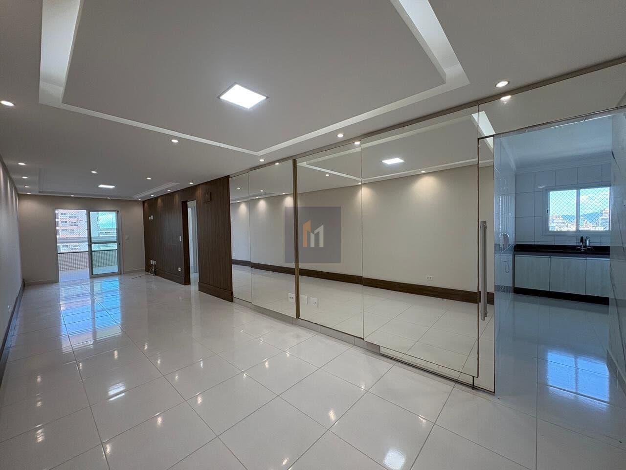 Apartamento Padrão 3 dormitórios sendo 2 suítes e 2 vagas de garagem no bairro do Boqueirão