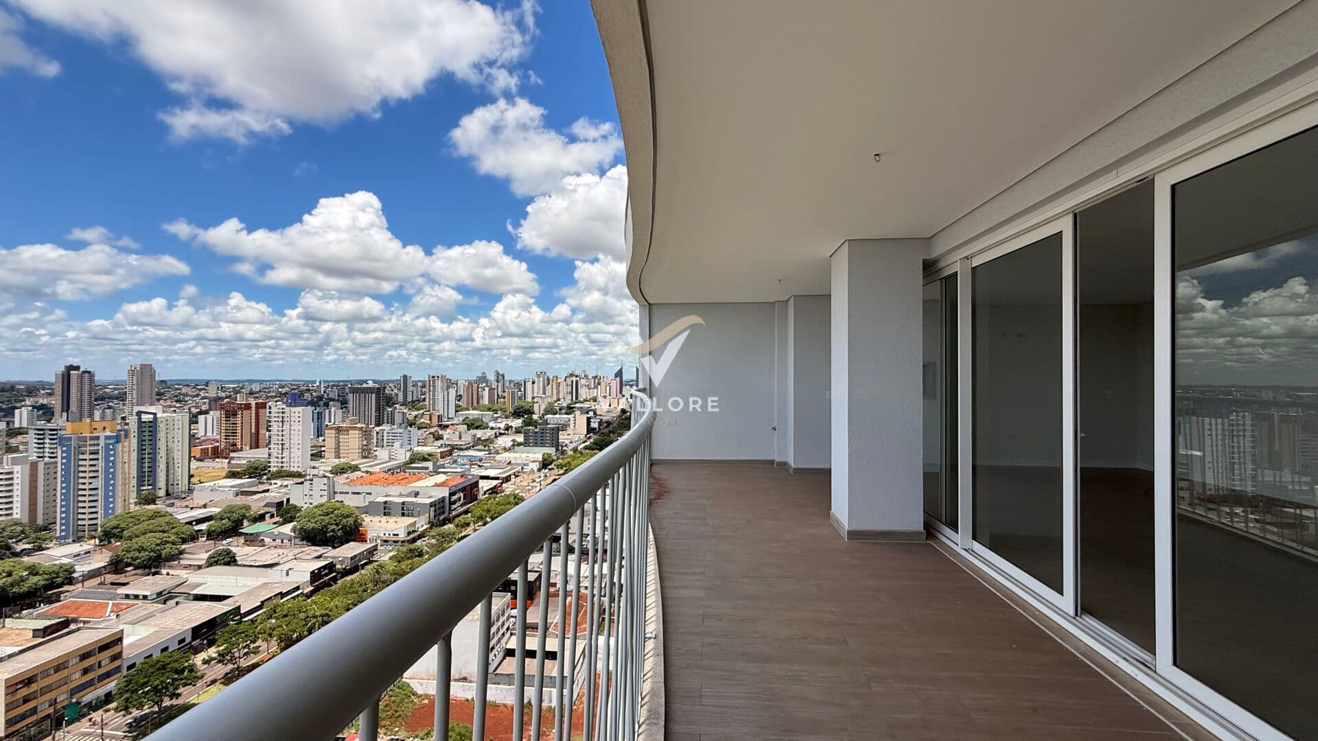 Apartamento de alto padrão com 4 suítes no centro - Cascavel/PR