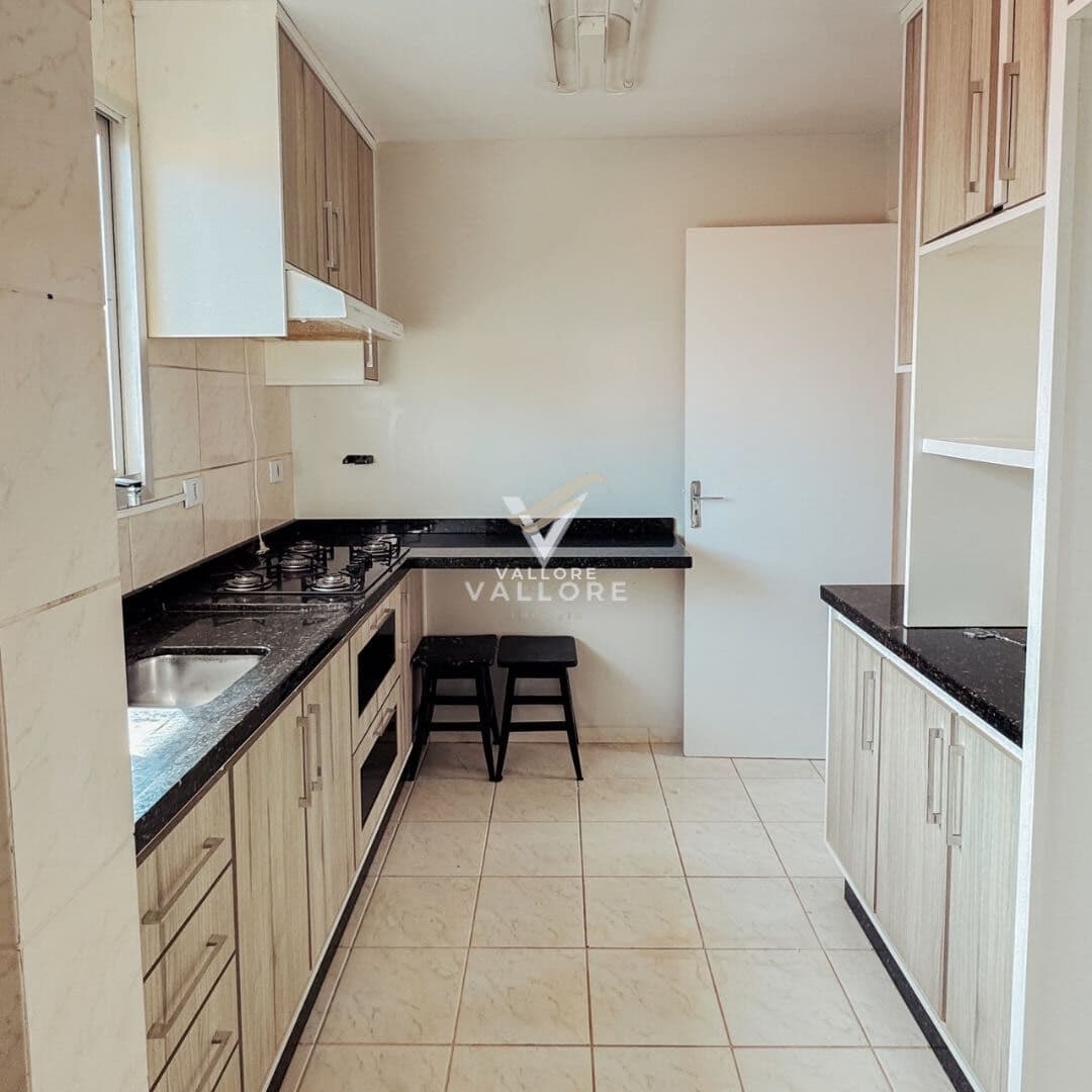 Apartamento semi mobiliado