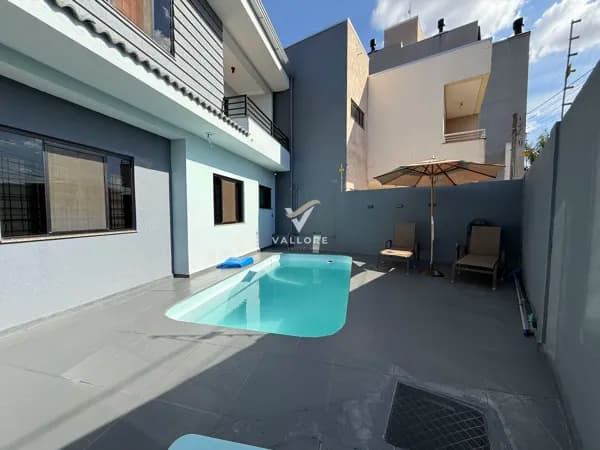 Sobrado com piscina no Tropical - Cascavel PR