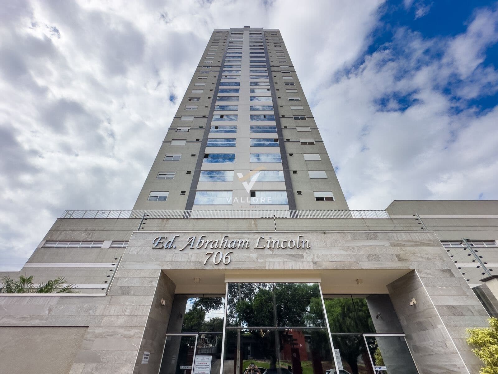 Apartamento Alto Padrão semi mobiliado no Cancelli - Cascavel PR