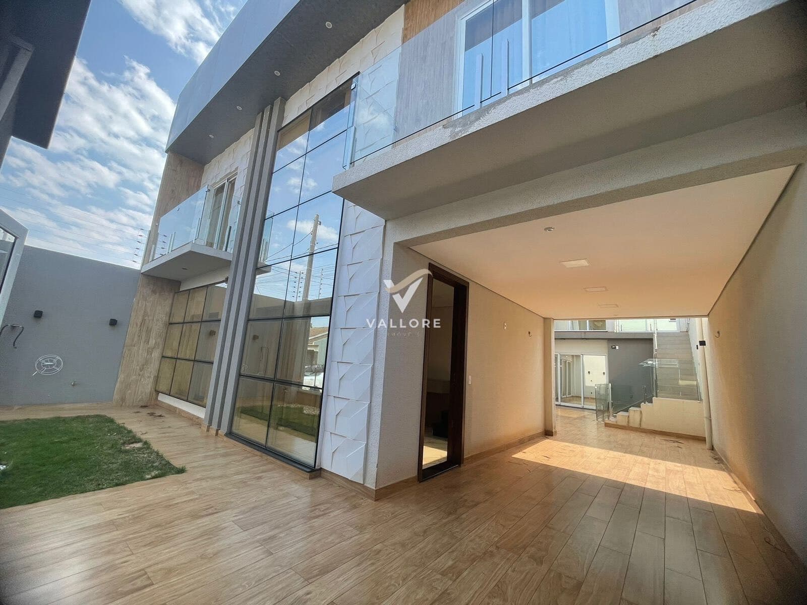 Sobrado mobiliado à venda no loteamento Mirante - Cascavel PR