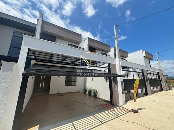 Sobrado Geminado em Três Rios do Norte, Jaraguá do Sul/SC
